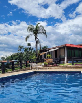 Chalet tipo loft en Armenia - Quindío vía Tebaida